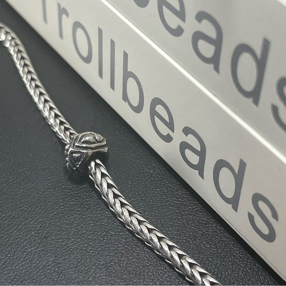 Trollbeads Retired Angles, Triangles Bead- 11136 - Picture 4 of 8